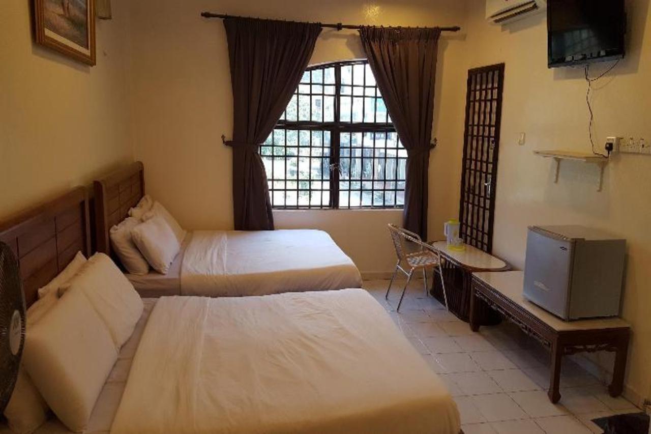 Ferringhi Heritage Budget Hotel Batu Feringgi Exterior foto