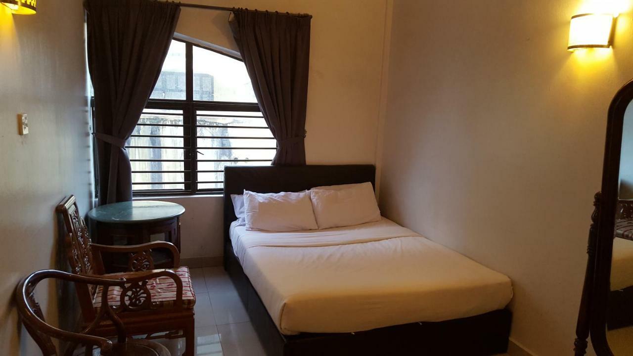 Ferringhi Heritage Budget Hotel Batu Feringgi Exterior foto
